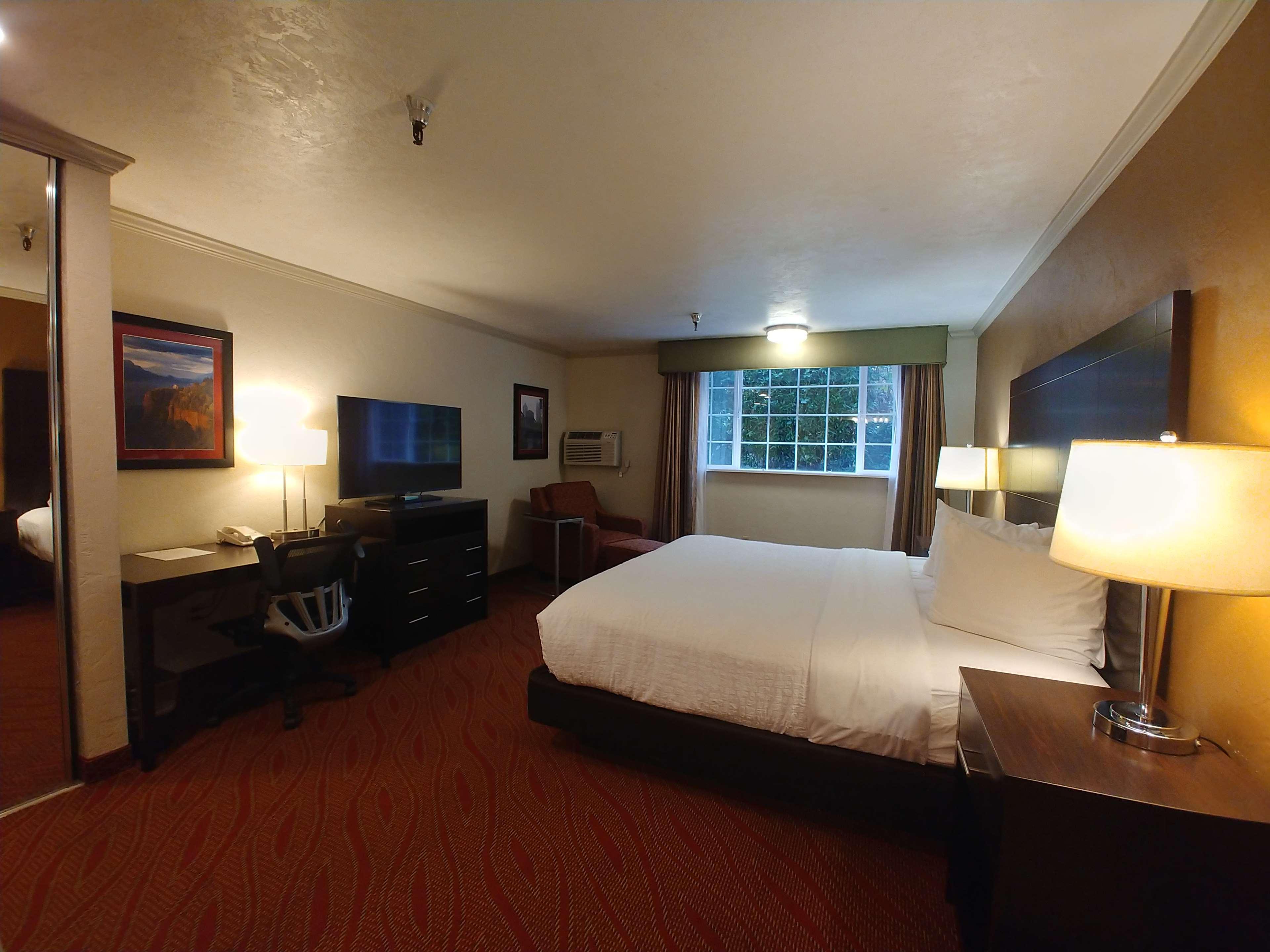 Best Western Plus Parkway Inn Wilsonville Luaran gambar